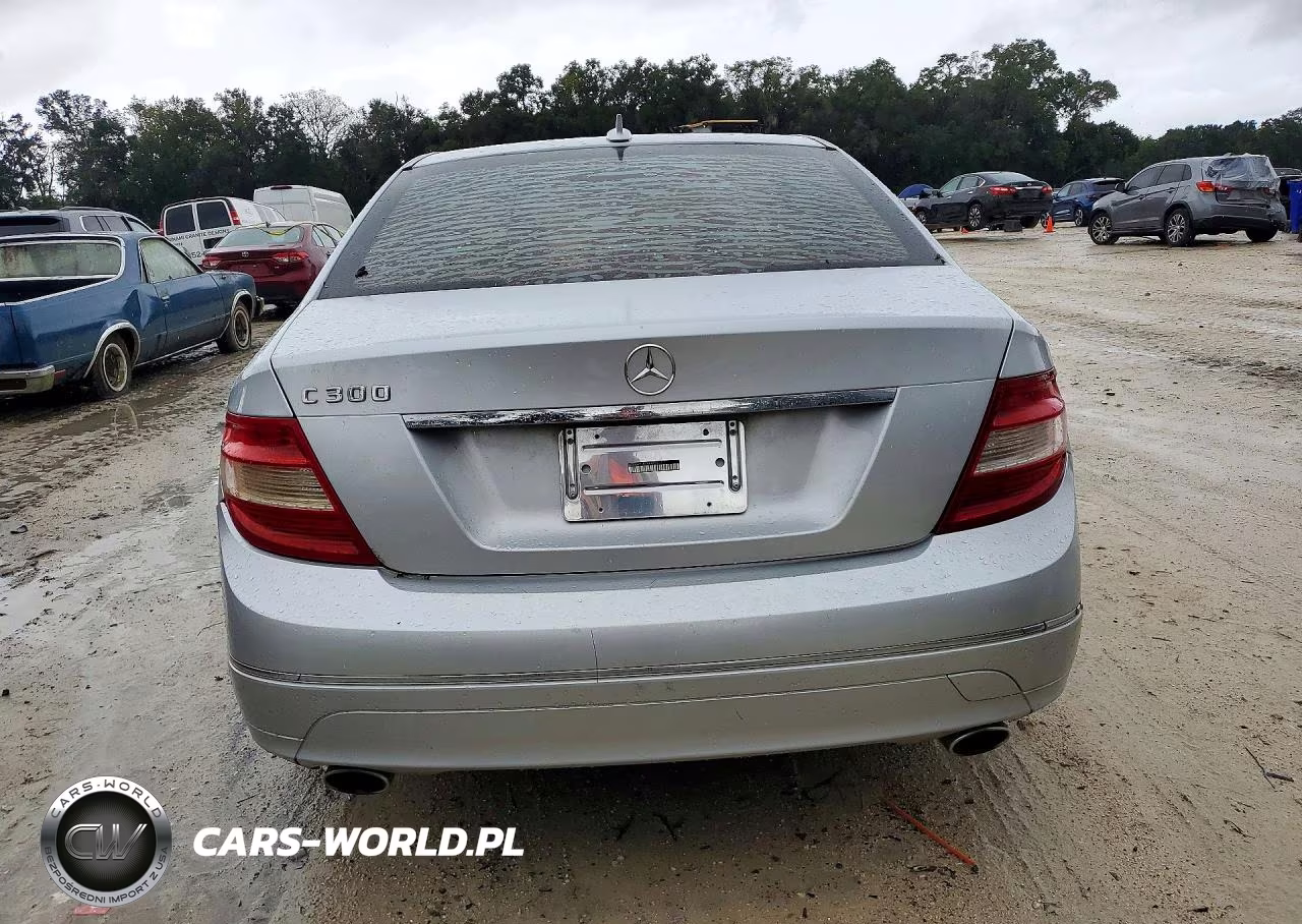 2011 Mercedes-Benz C 300 VIN:WDDGF5EB2BA471011 - 6