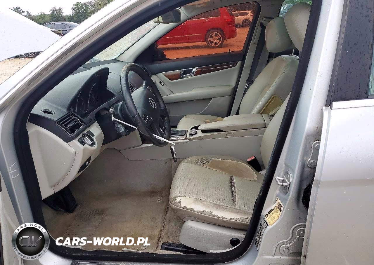 2011 Mercedes-Benz C 300 VIN:WDDGF5EB2BA471011 - 7