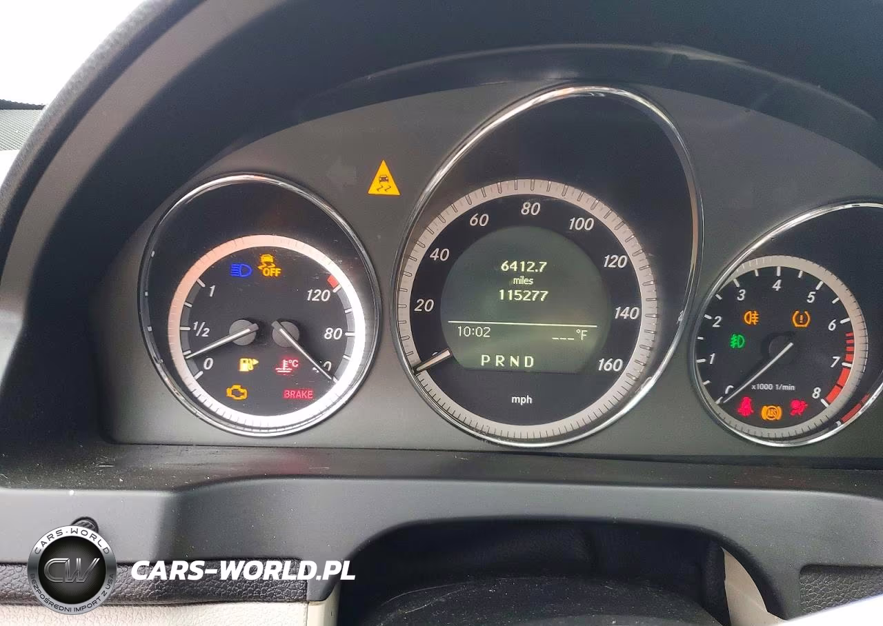 2011 Mercedes-Benz C 300 VIN:WDDGF5EB2BA471011 - 9