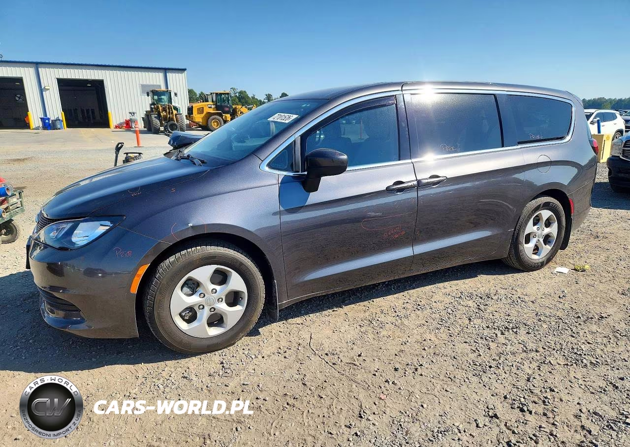 2017 Chrysler Pacifica Lx VIN:2C4RC1CGXHR657631 - 1