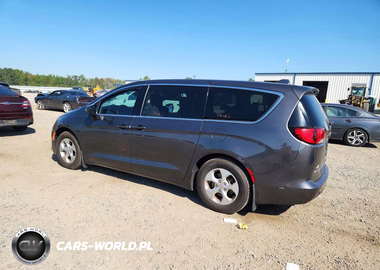 2017 Chrysler Pacifica Lx VIN:2C4RC1CGXHR657631 - 2