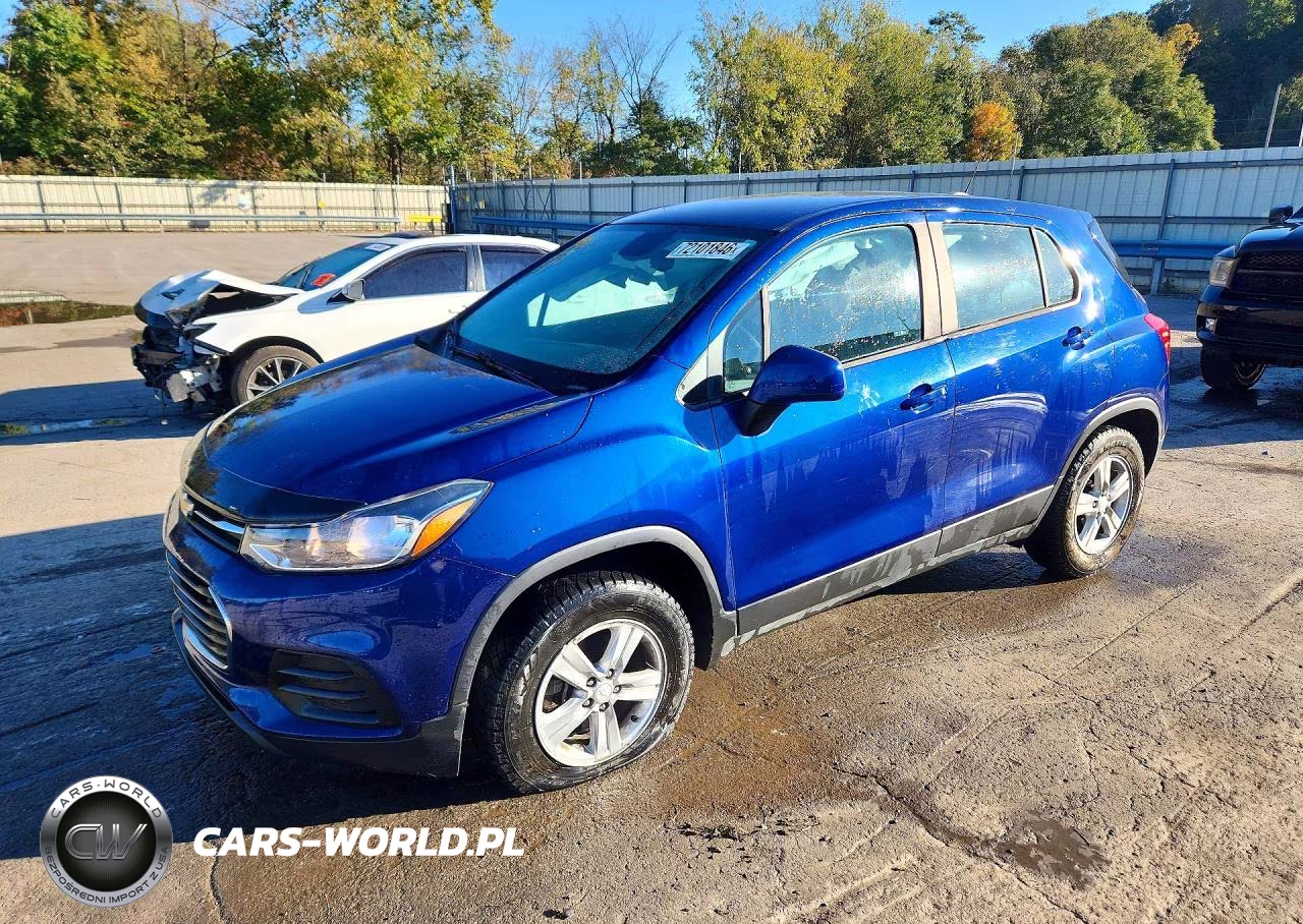 2017 Chevrolet Trax Ls VIN:3GNCJNSB3HL196026 - 1
