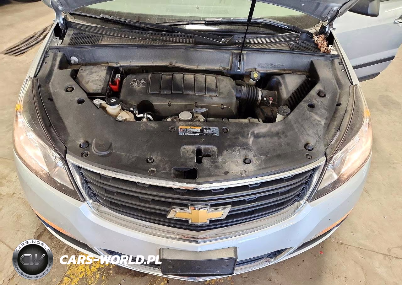 2017 Chevrolet Traverse Ls VIN:1GNKRFED3HJ176356 - 12