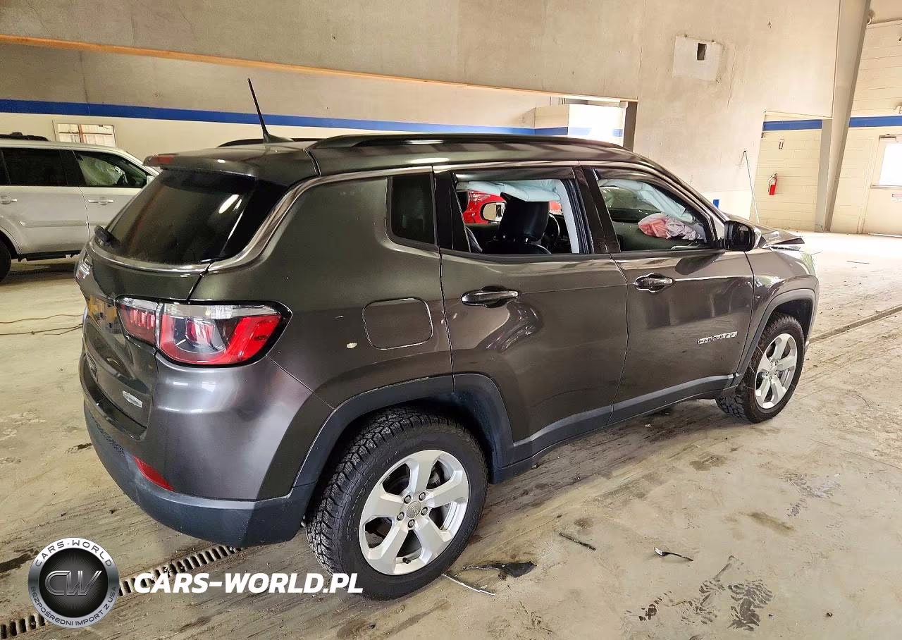 2019 Jeep Compass Latitude VIN:3C4NJDBB5KT849491 - 3