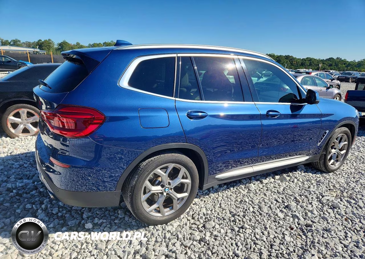 2021 BMW X3 xDrive30E VIN:5UXTS1C05M9F18018 - 3