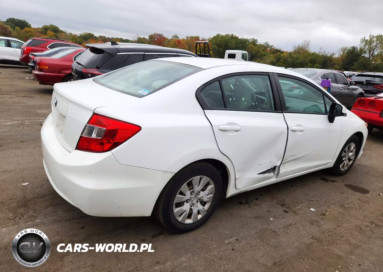 2012 Honda Civic Lx VIN:2HGFB2F57CH317715 - 3