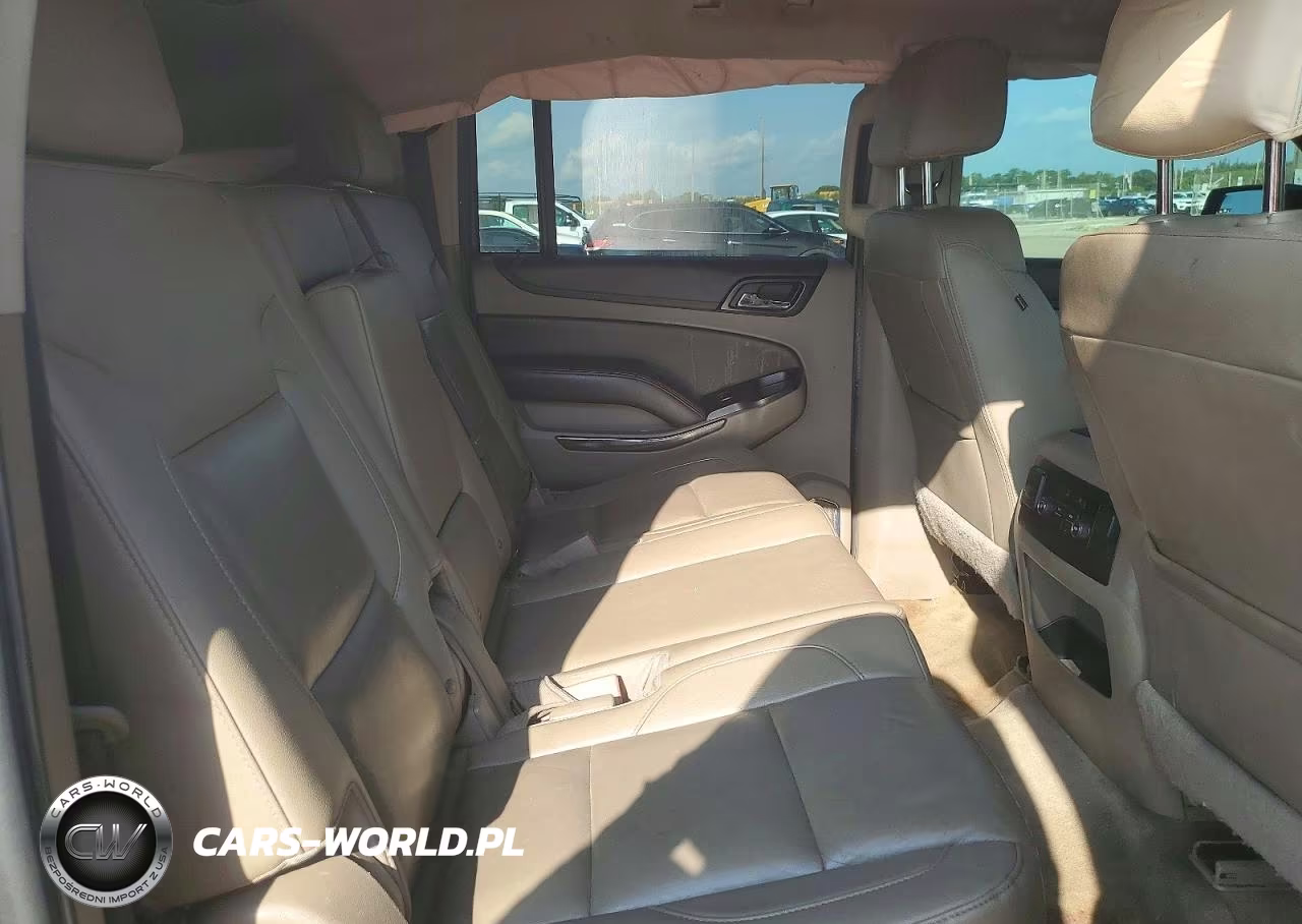 2018 Chevrolet Suburban C1500 Lt VIN:1GNSCHKC7JR365821 - 11