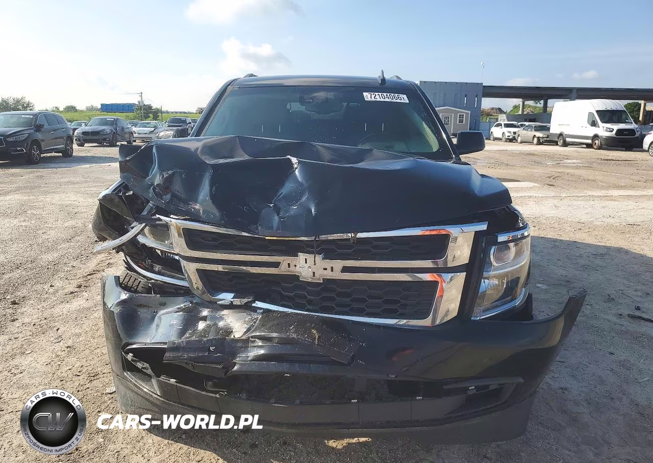 2018 Chevrolet Suburban C1500 Lt VIN:1GNSCHKC7JR365821 - 5