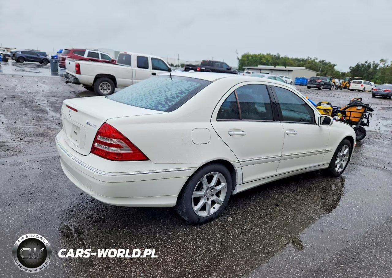 2007 Mercedes-Benz C 280 4Matic VIN:WDBRF92H57F876131 - 3