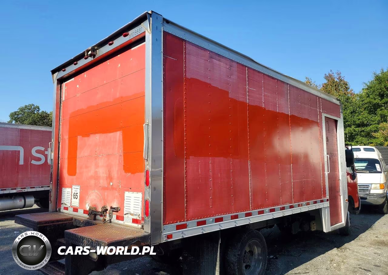 2017 Hino 195 Box Truck VIN:JHHSDM2H1HK005793 - 3