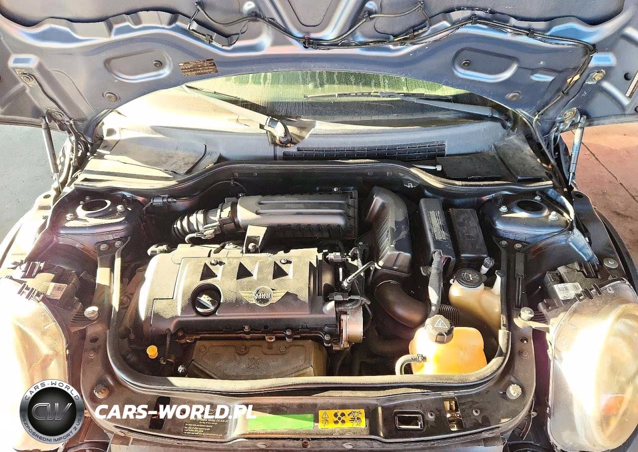 2010 Mini Cooper VIN:WMWMR3C52ATZ18782 - 11