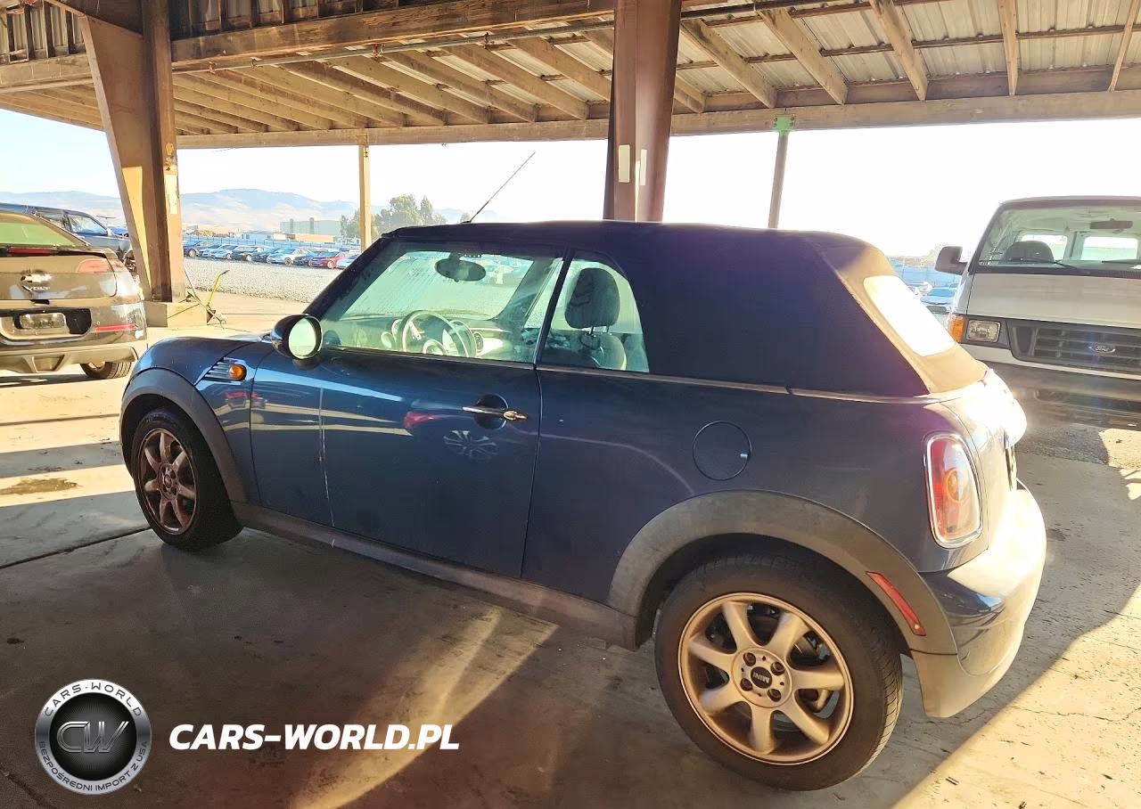 2010 Mini Cooper VIN:WMWMR3C52ATZ18782 - 2