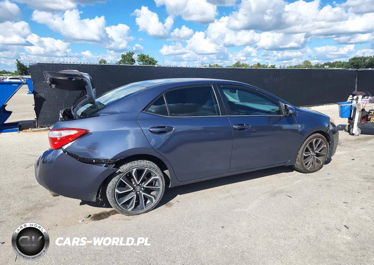 2015 Toyota Corolla L VIN:2T1BURHE3FC352330 - 3