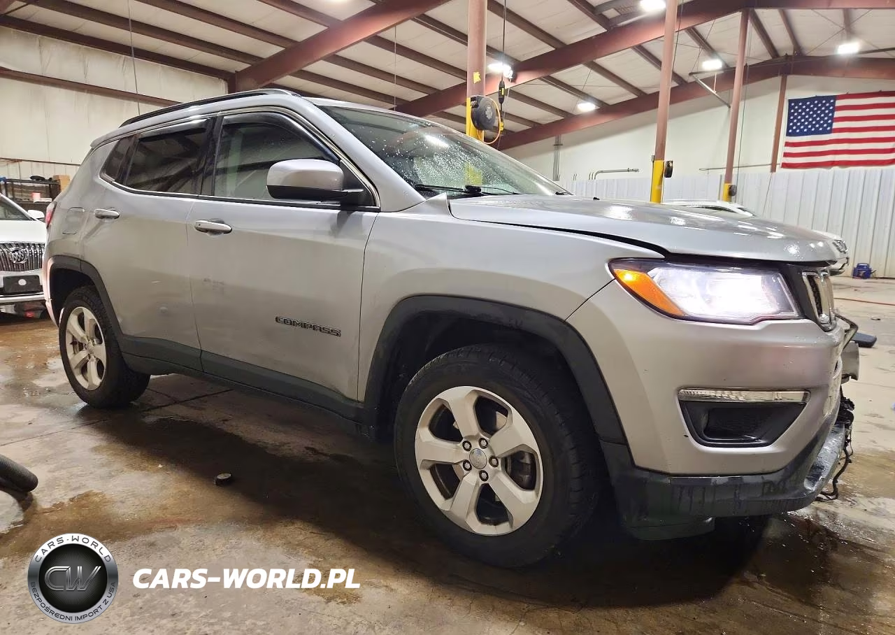 2020 Jeep Compass Latitude VIN:3C4NJDBB7LT132107 - 4