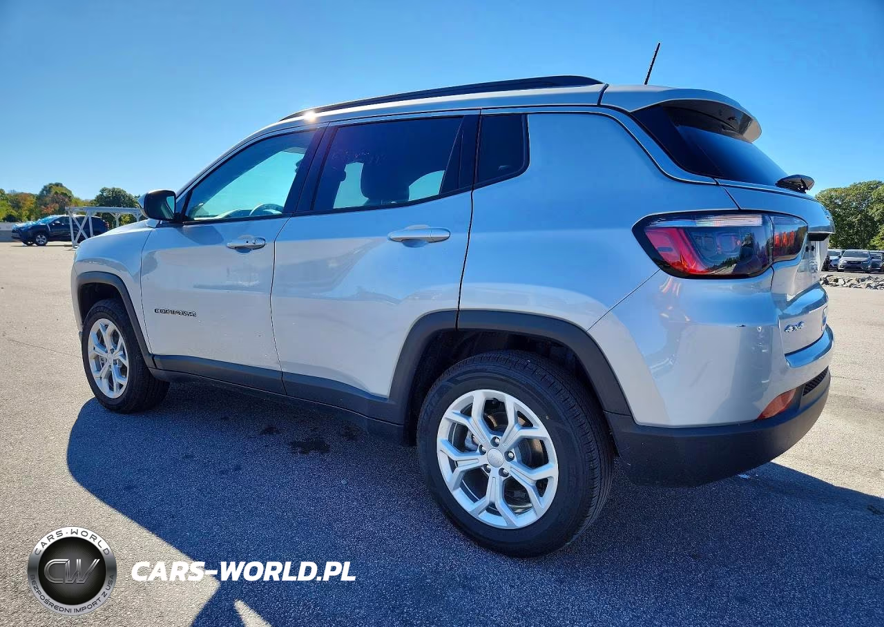 2024 Jeep Compass Latitude VIN:3C4NJDBN3RT154608 - 2