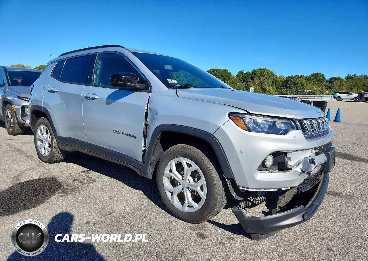 2024 Jeep Compass Latitude VIN:3C4NJDBN3RT154608 - 4