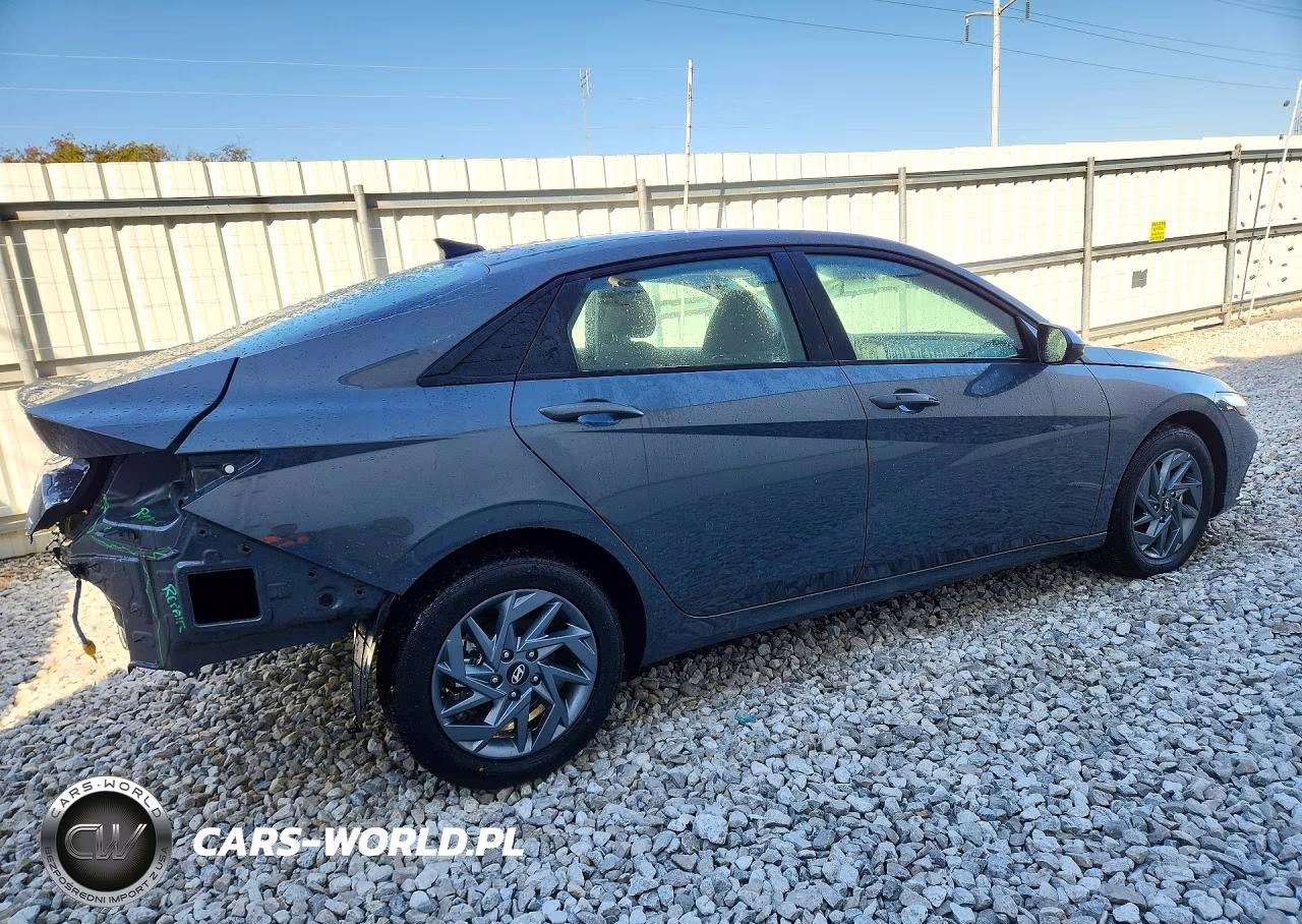 2026 Hyundai Elantra Hybrid Blue VIN:KMHLM4DJ5TU199423 - 3