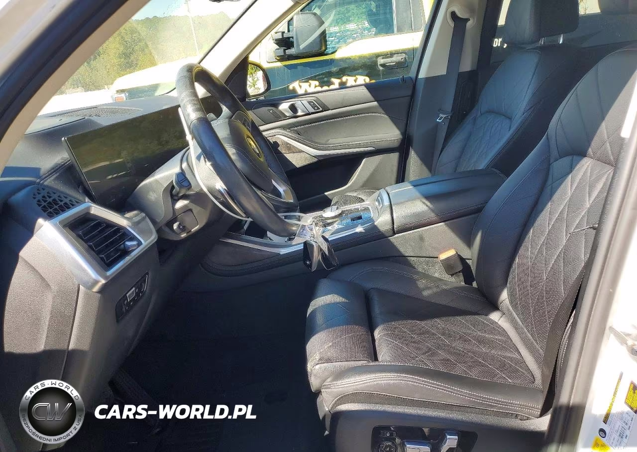 2023 BMW X7 xDrive40I VIN:5UX23EM02P9P72222 - 7