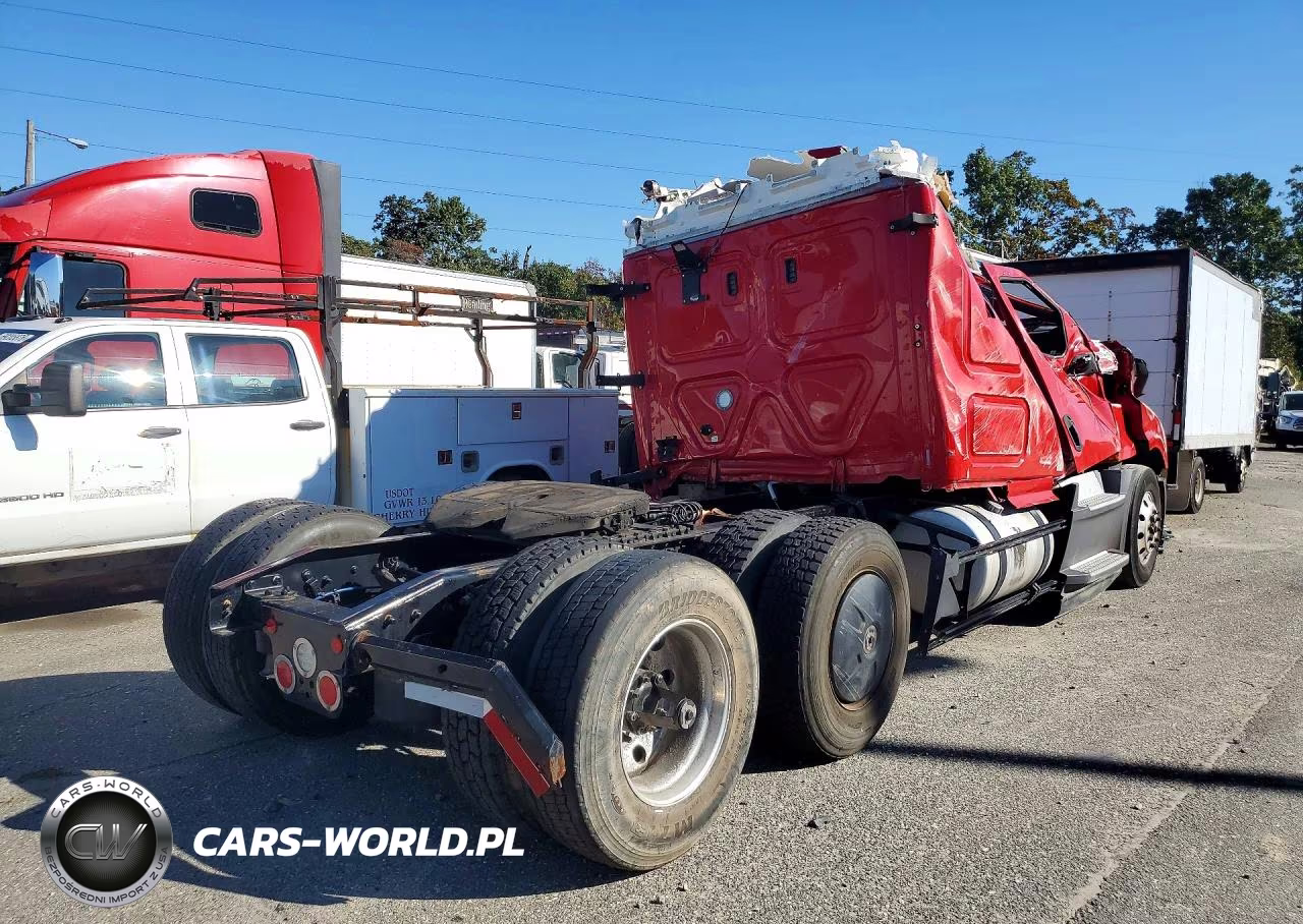 2023 Freightliner Cascadia 126 Sleeper Cab Semi Truck VIN:3AKJHHDR4PSUG0977 - 3