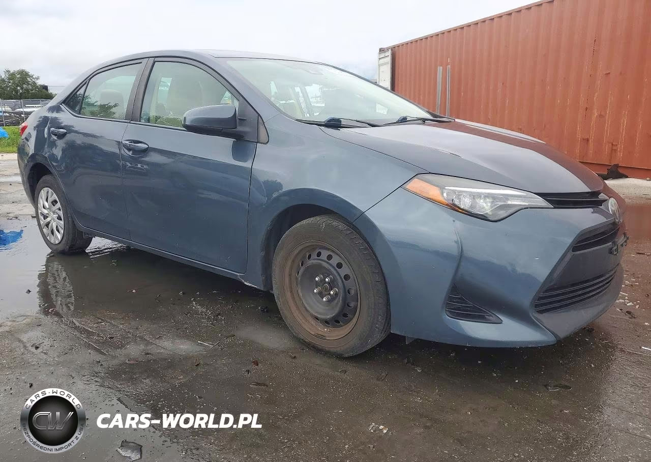 2017 Toyota Corolla Le VIN:5YFBURHE6HP732698 - 4