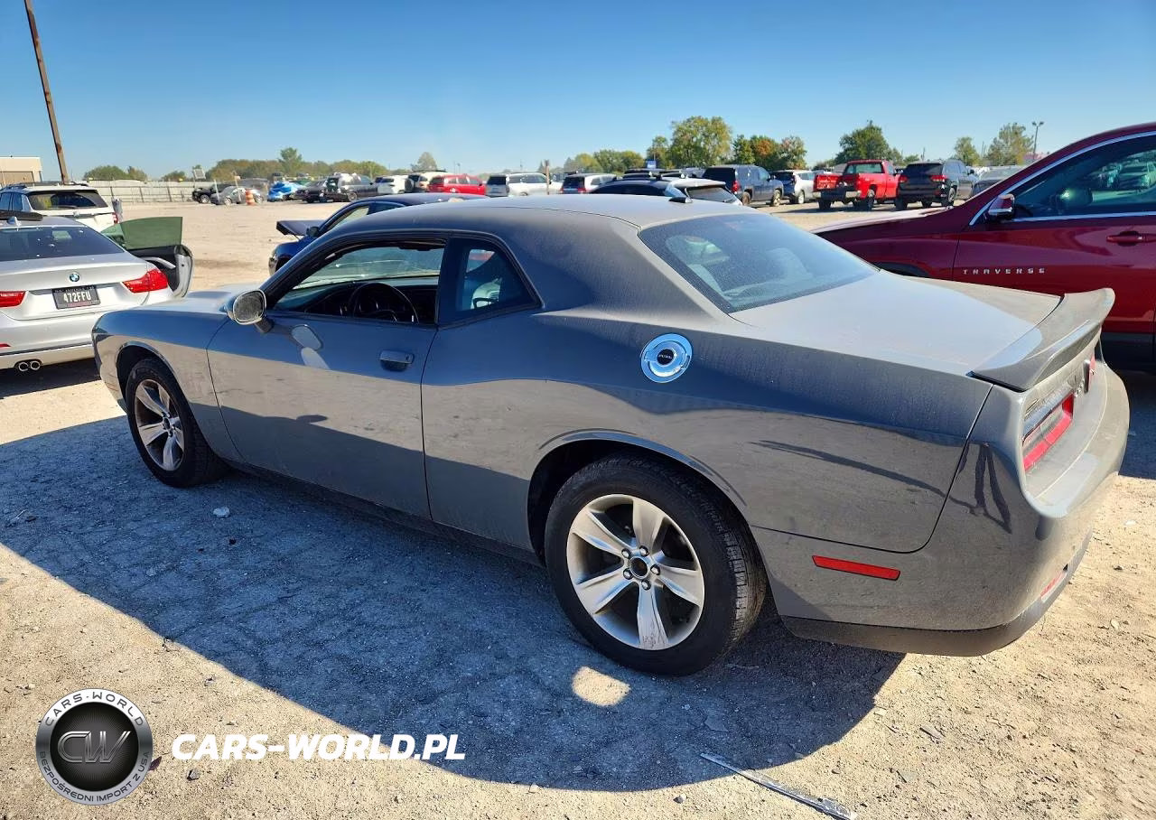 2018 Dodge Challenger Sxt VIN:2C3CDZAGXJH321918 - 2