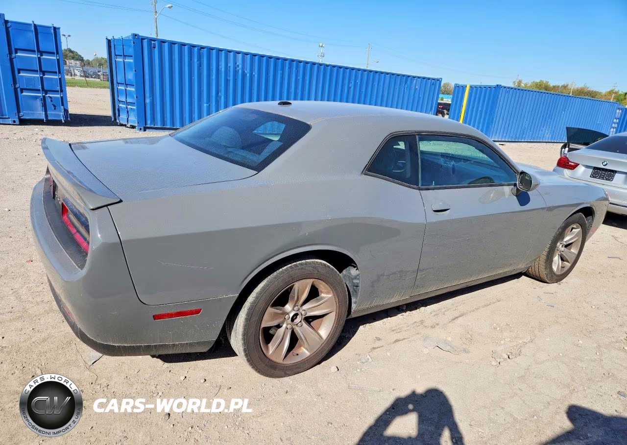 2018 Dodge Challenger Sxt VIN:2C3CDZAGXJH321918 - 3