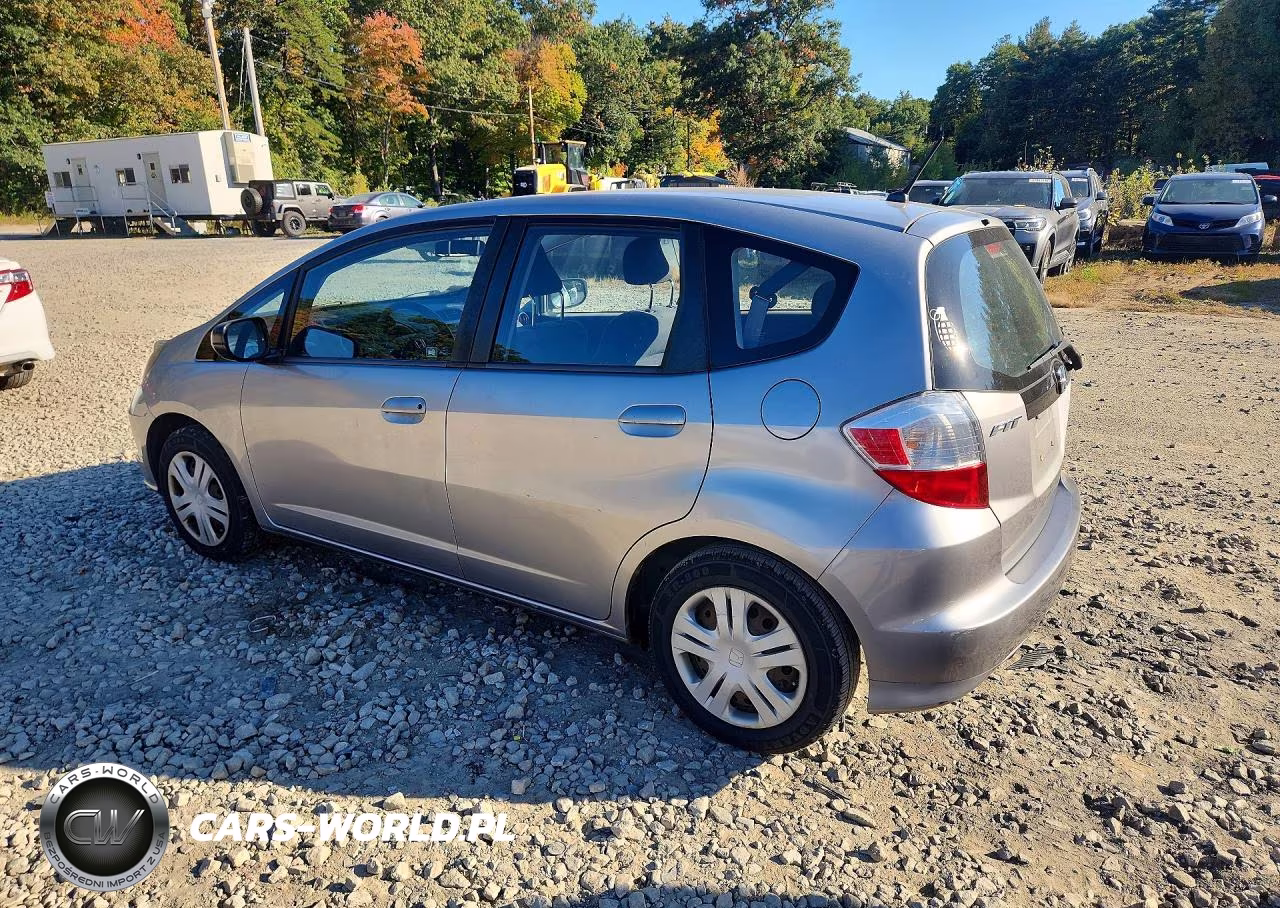 2010 Honda Fit Sport VIN:JHMGE8H21AS000677 - 2