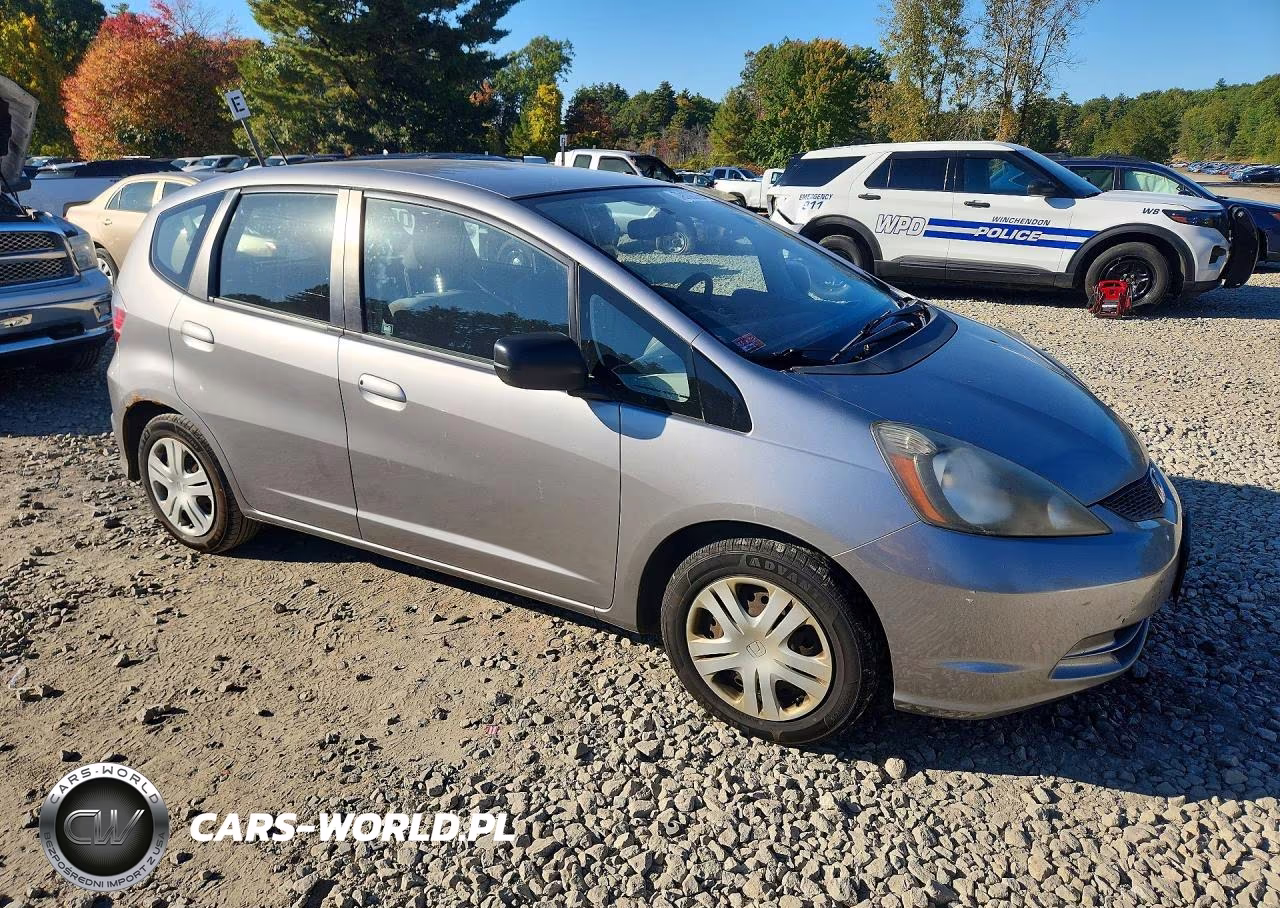 2010 Honda Fit Sport VIN:JHMGE8H21AS000677 - 4