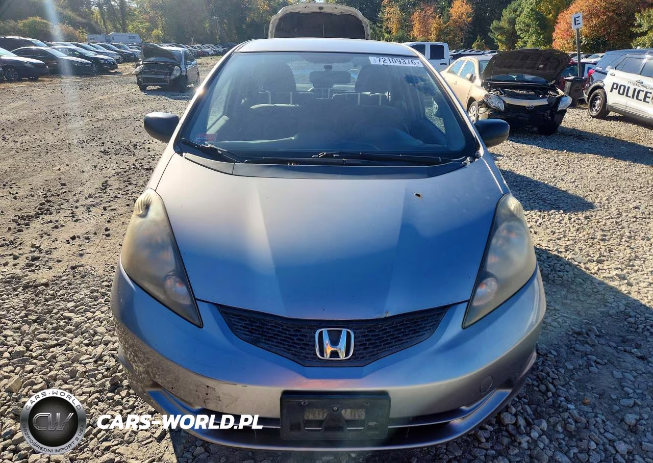 2010 Honda Fit Sport VIN:JHMGE8H21AS000677 - 5