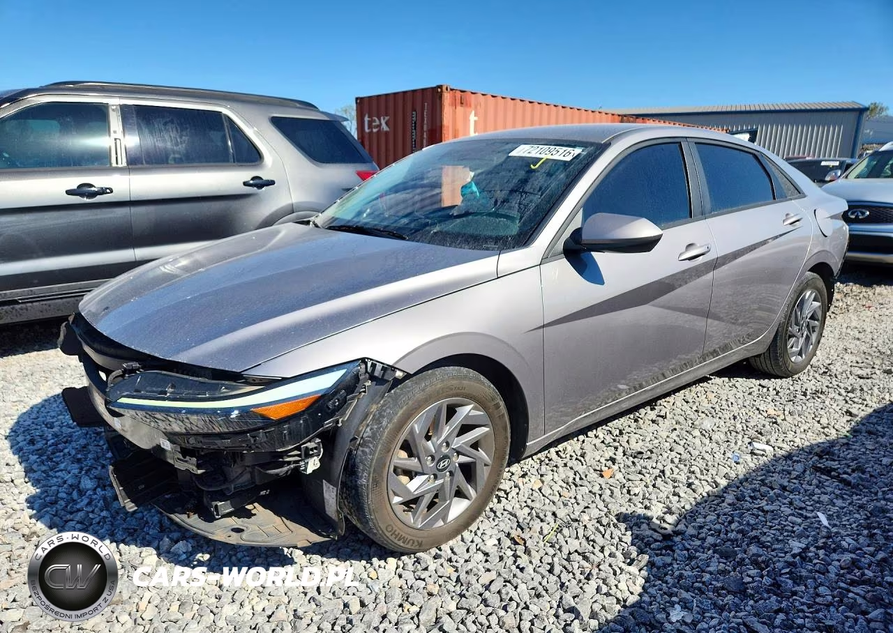 2024 Hyundai Elantra Sel
