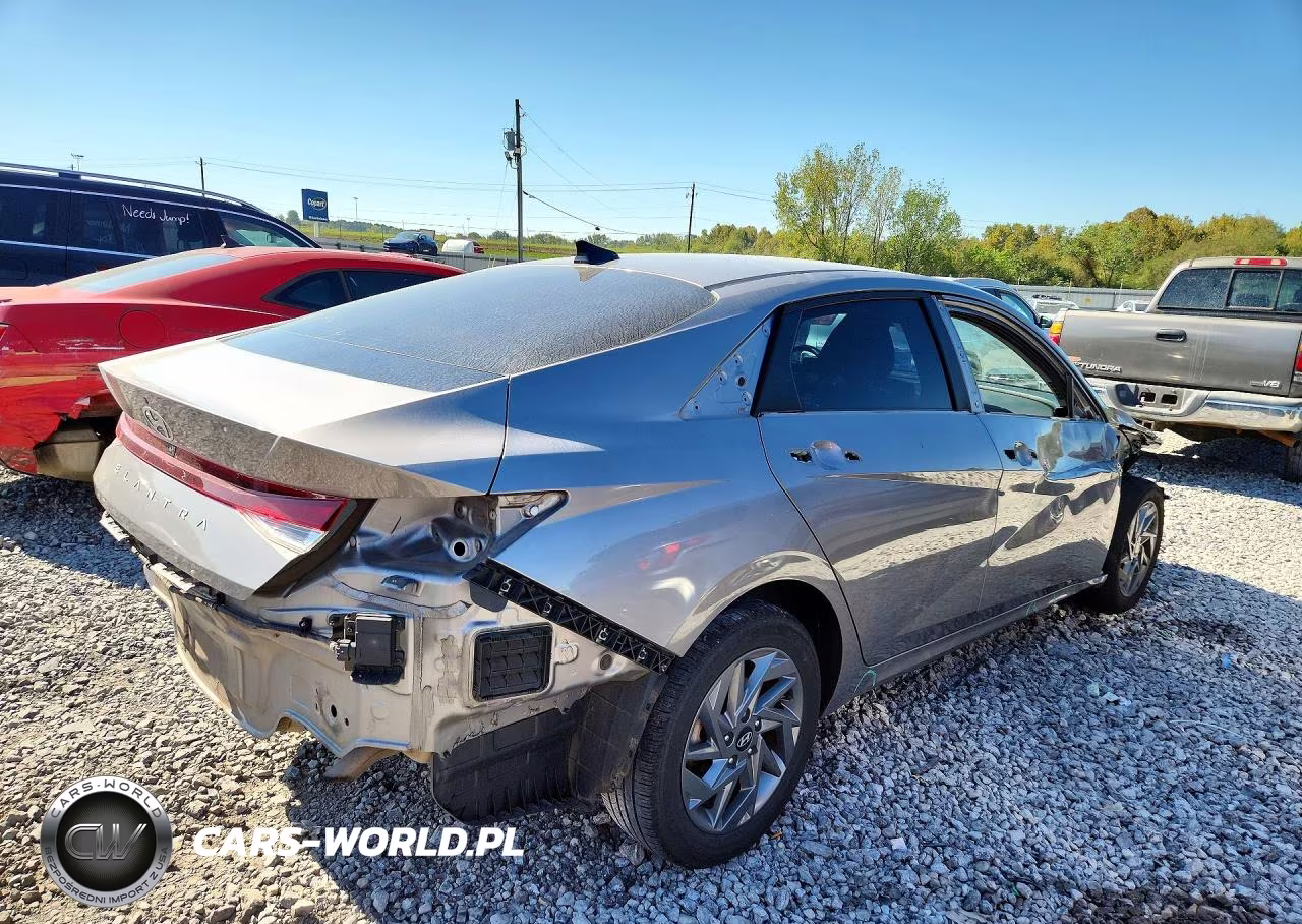 2024 Hyundai Elantra Sel VIN:KMHLM4DG7RU663907 - 3