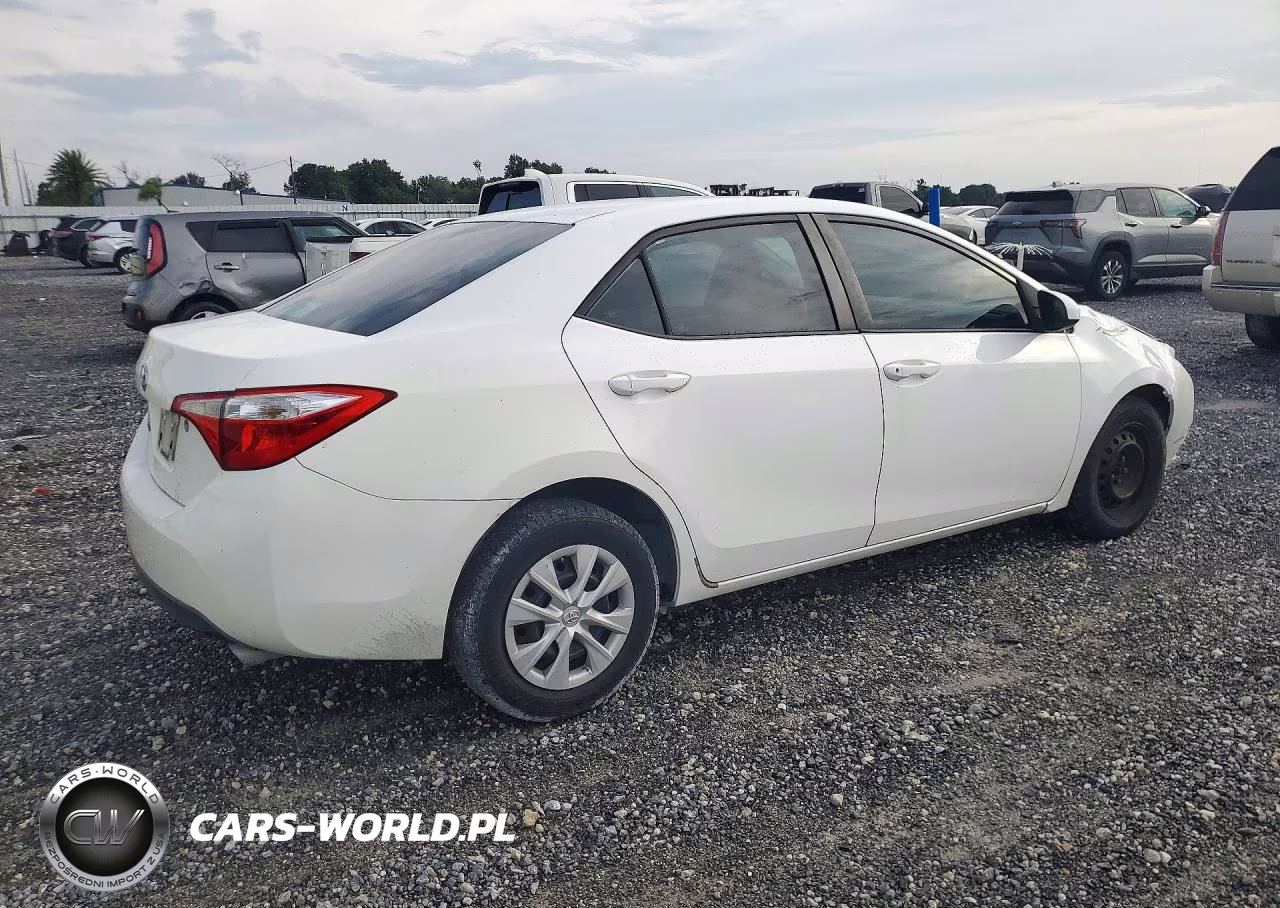 2015 Toyota Corolla VIN:2T1BURHEXFC395014 - 3