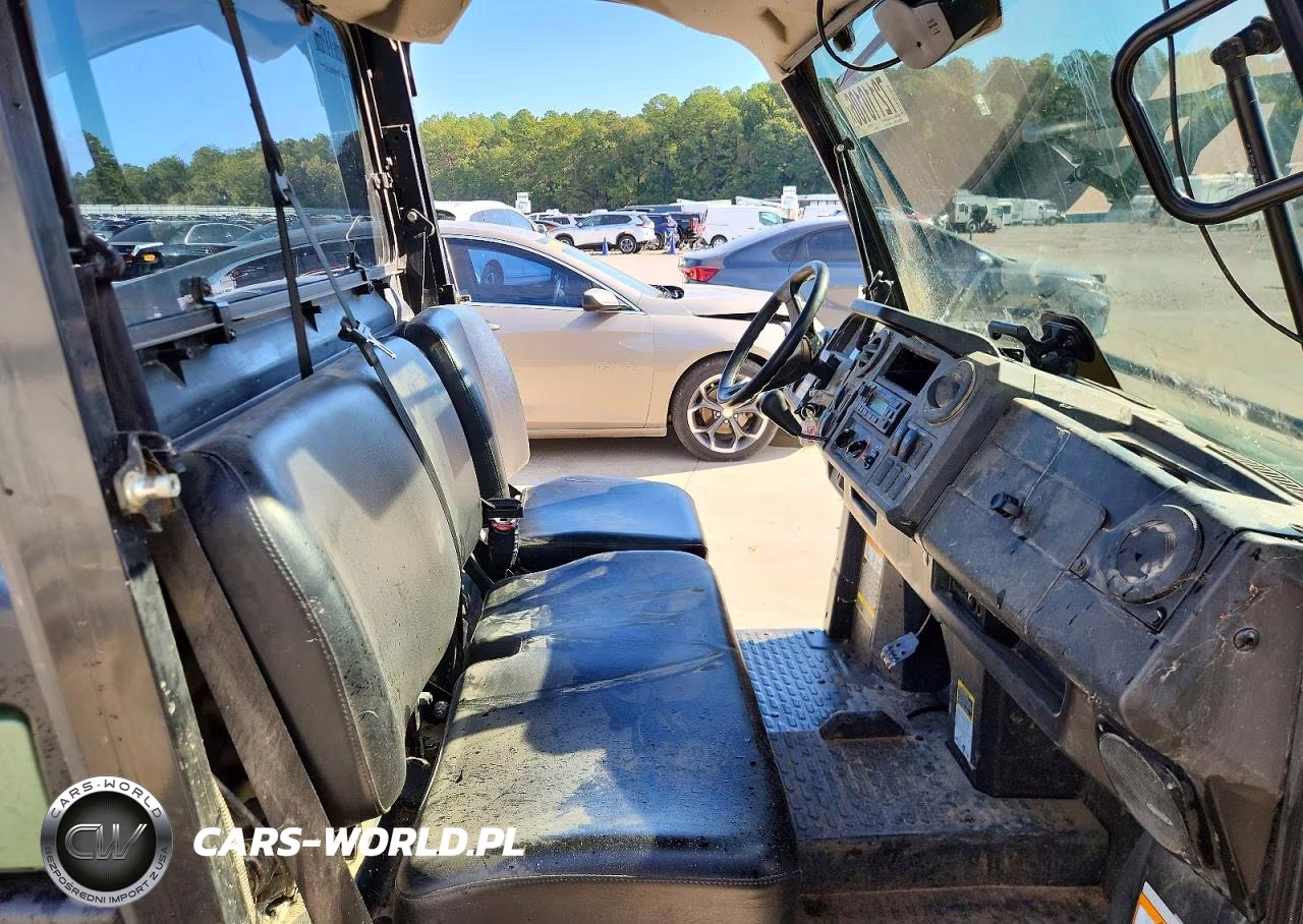 2022 John Deere Xuv835M - Utility Vehicle VIN:1M0835MDJNM051196 - 6