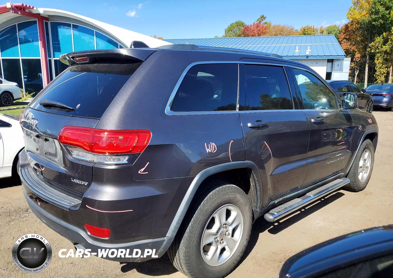 2014 Jeep Grand Cherokee Laredo VIN:1C4RJFAG1EC226735 - 3