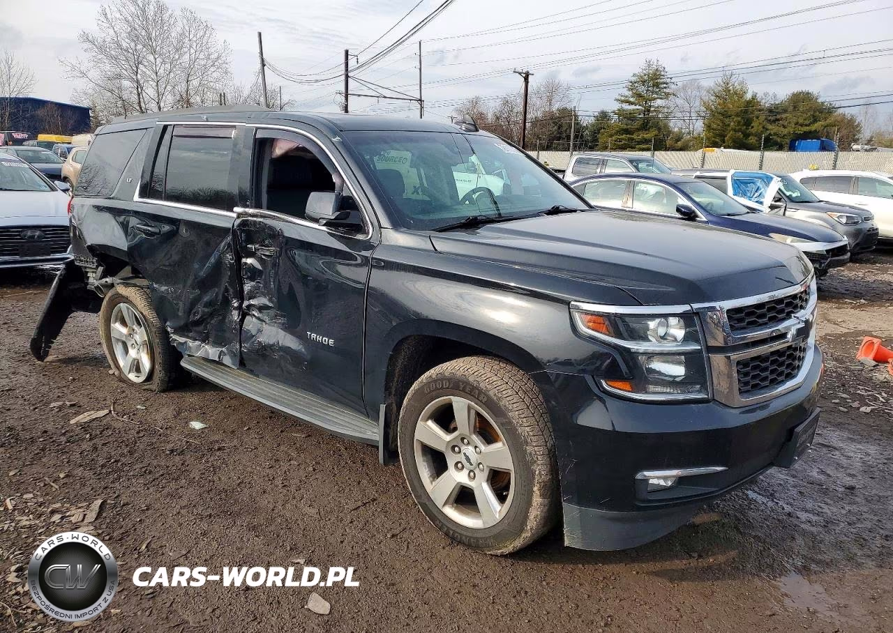 2019 Chevrolet Tahoe K1500 Lt VIN:1GNSKBKC1KR183744 - 4