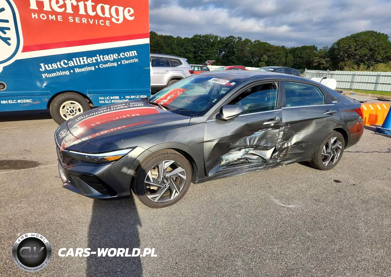 2025 Hyundai Elantra Sel