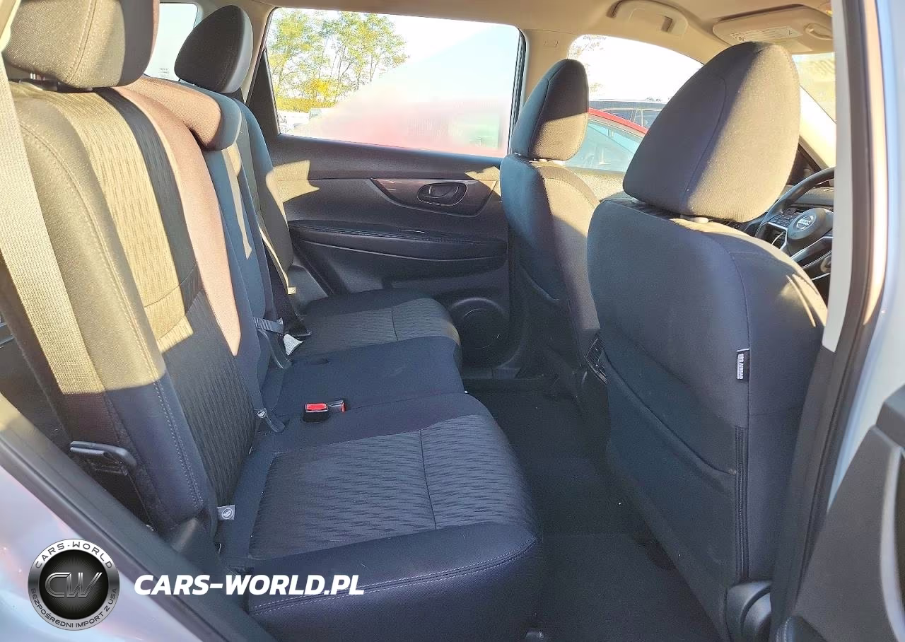2019 Nissan Rogue S VIN:5N1AT2MV4KC748325 - 11
