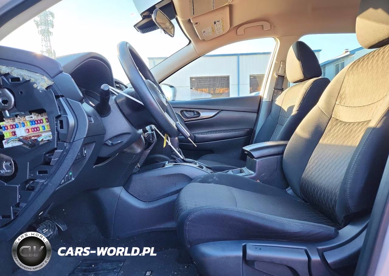 2019 Nissan Rogue S VIN:5N1AT2MV4KC748325 - 7