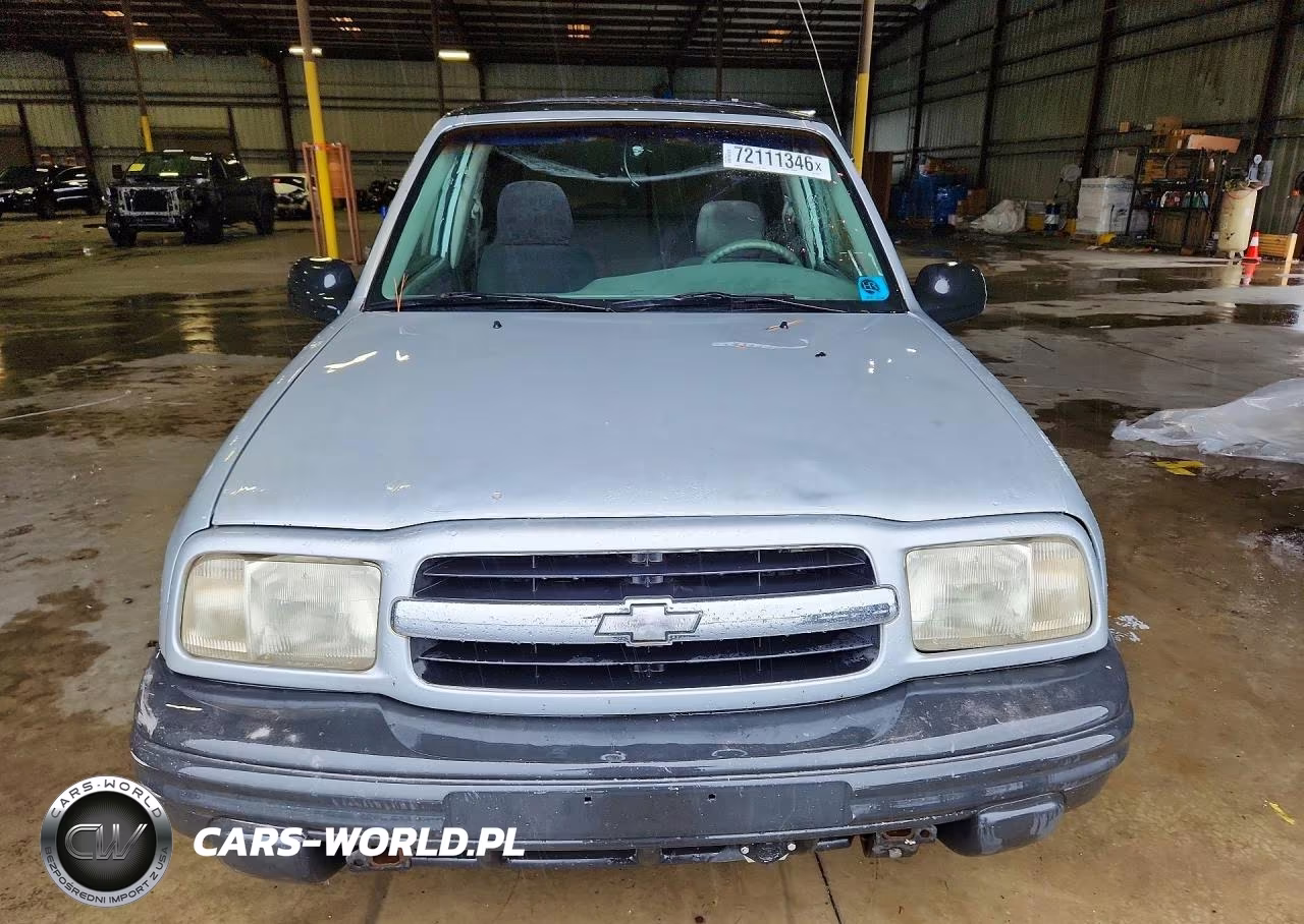 1999 Chevrolet Tracker VIN:2CNBJ186XX6915553 - 5