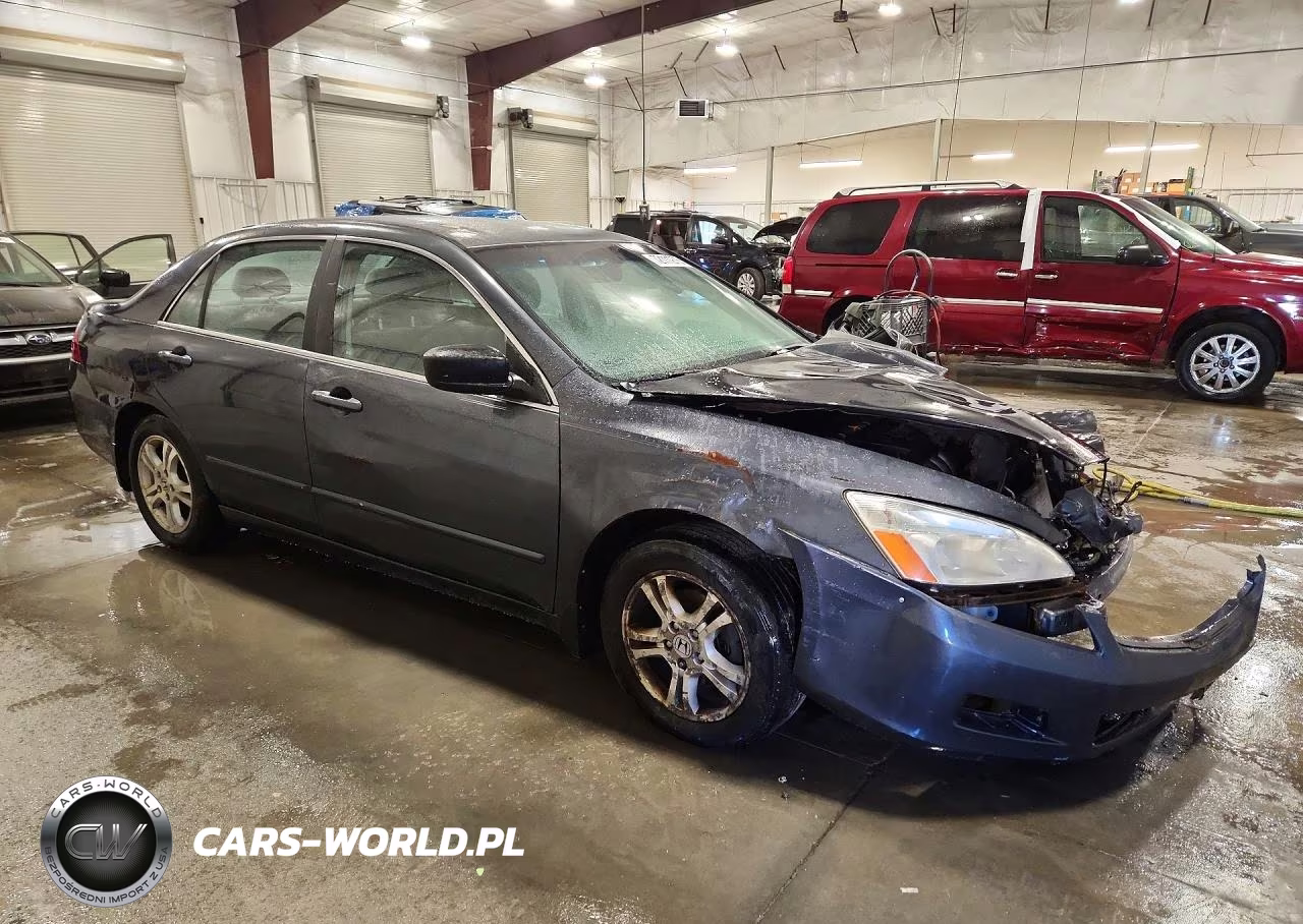 2007 Honda Accord Lx VIN:3HGCM56437G700353 - 4
