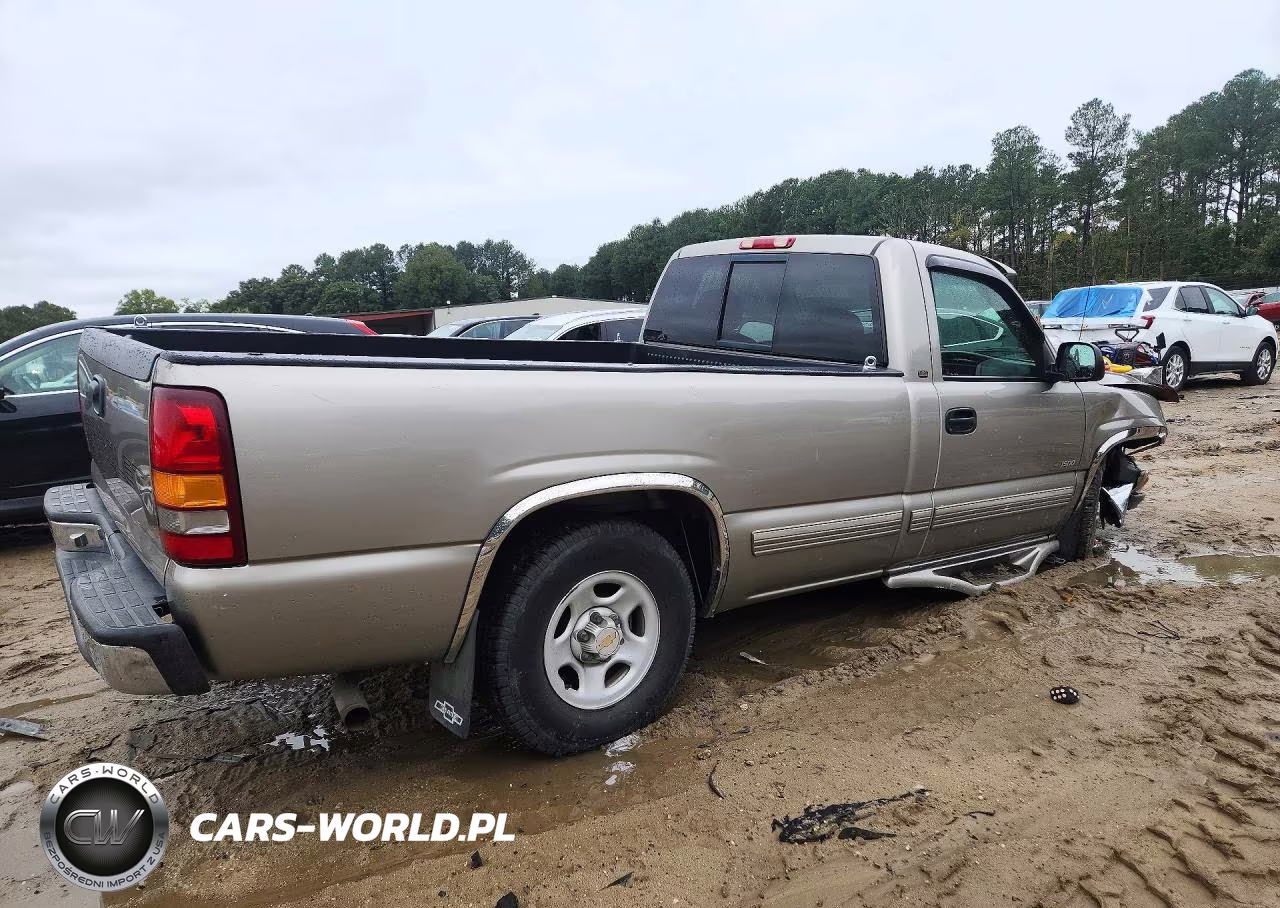 2000 Chevrolet Silverado C1500 VIN:1GCEC14V4YE221558 - 3