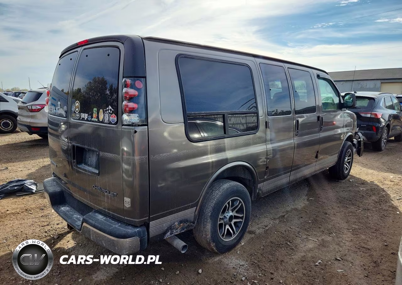 2004 Chevrolet Express VIN:1GBFG15T941148022 - 3