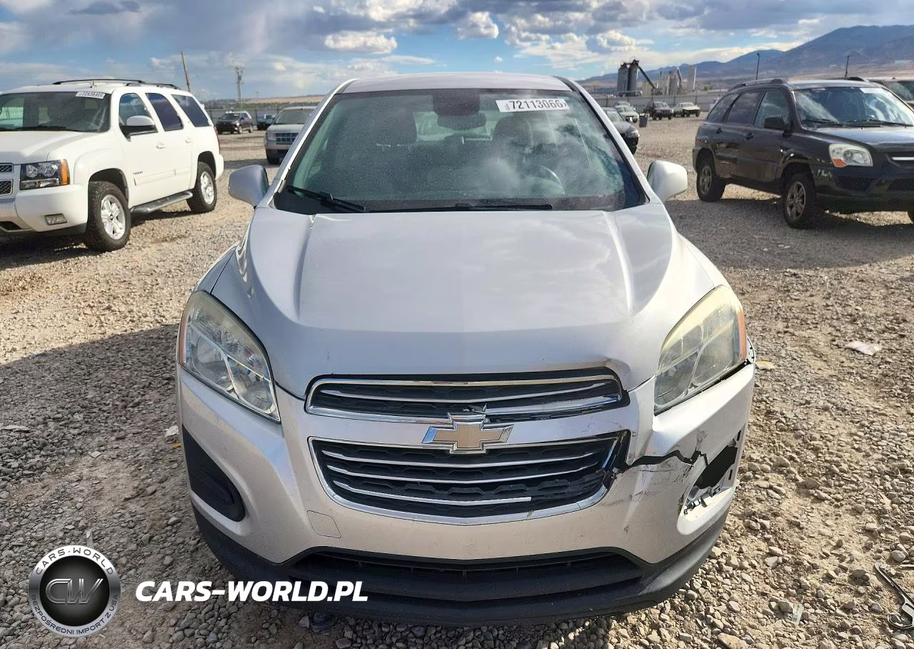 2015 Chevrolet Trax Ls VIN:3GNCJKSB7FL203295 - 5