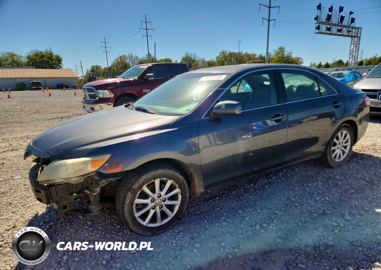2011 Toyota Camry Xle V6 – zdjęcie 1 z 12