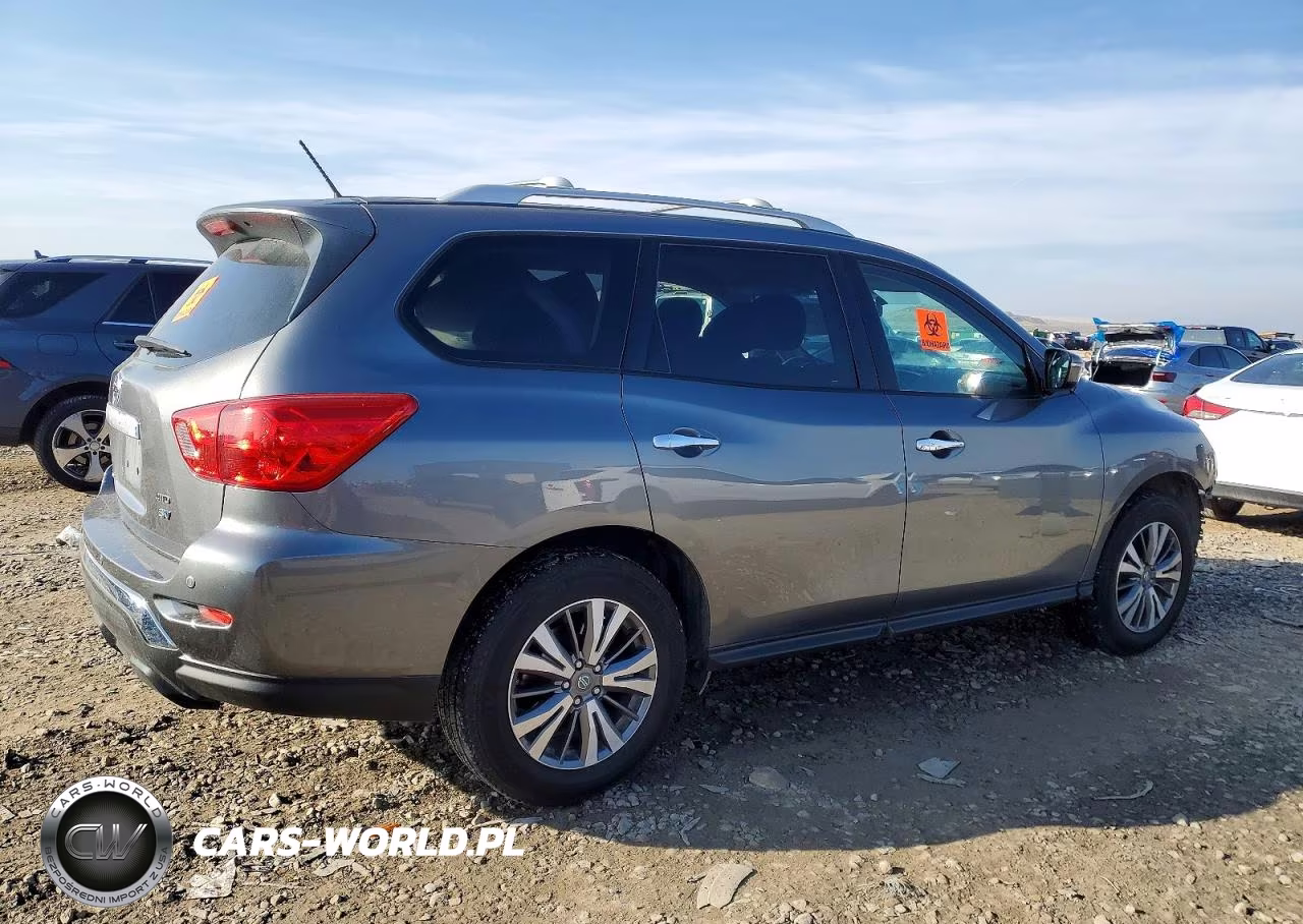 2018 Nissan Pathfinder S VIN:5N1DR2MM2JC633143 - 3