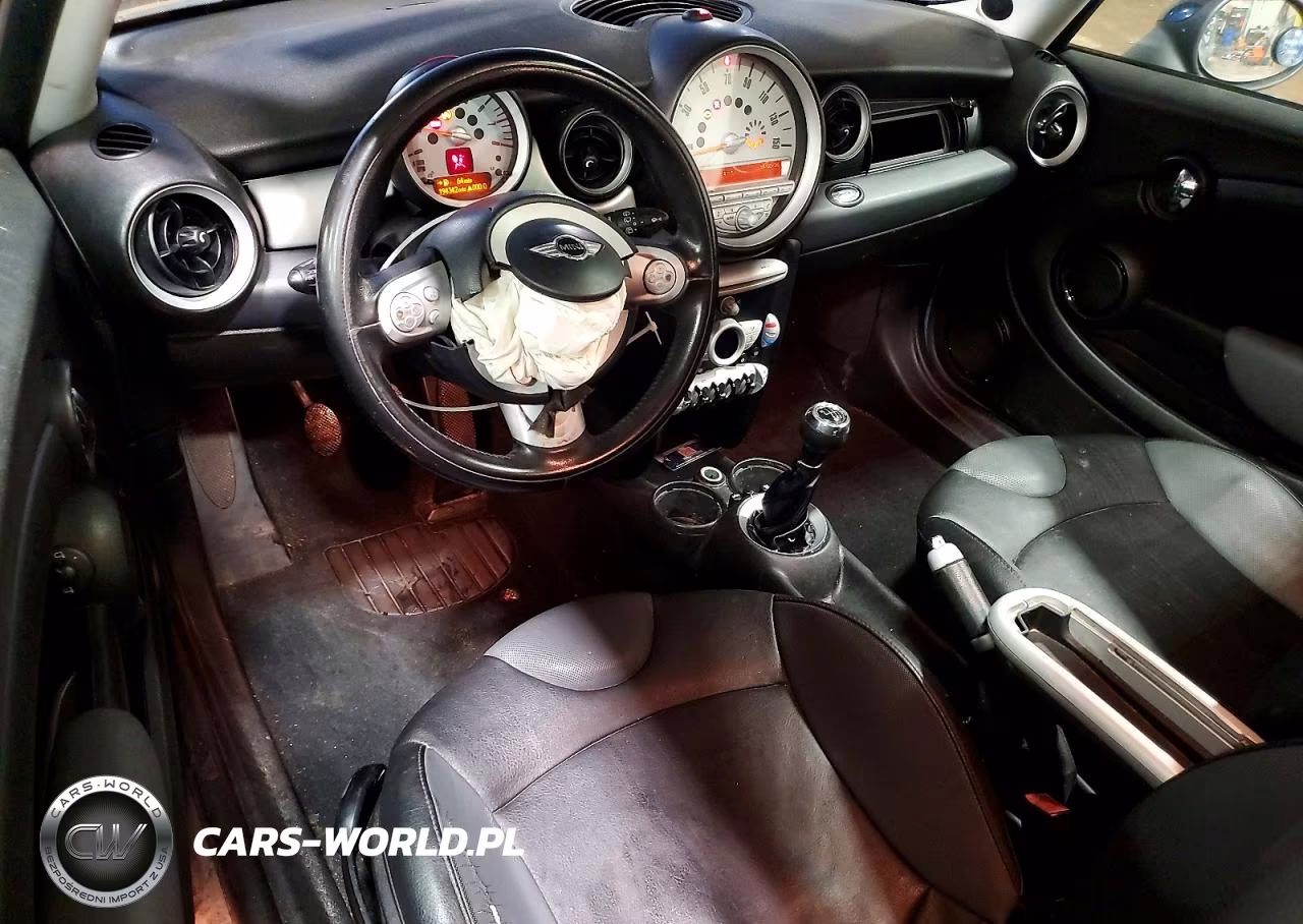 2008 Mini Cooper Clubman VIN:WMWML33568TP97119 - 8