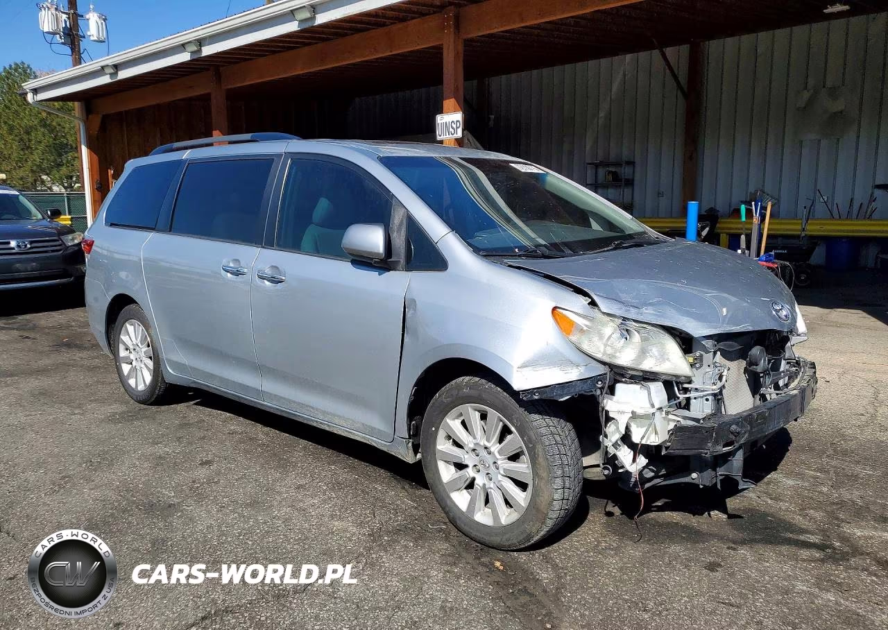 2015 Toyota Sienna Xle 7-Passenger VIN:5TDDK3DC3FS099212 - 4