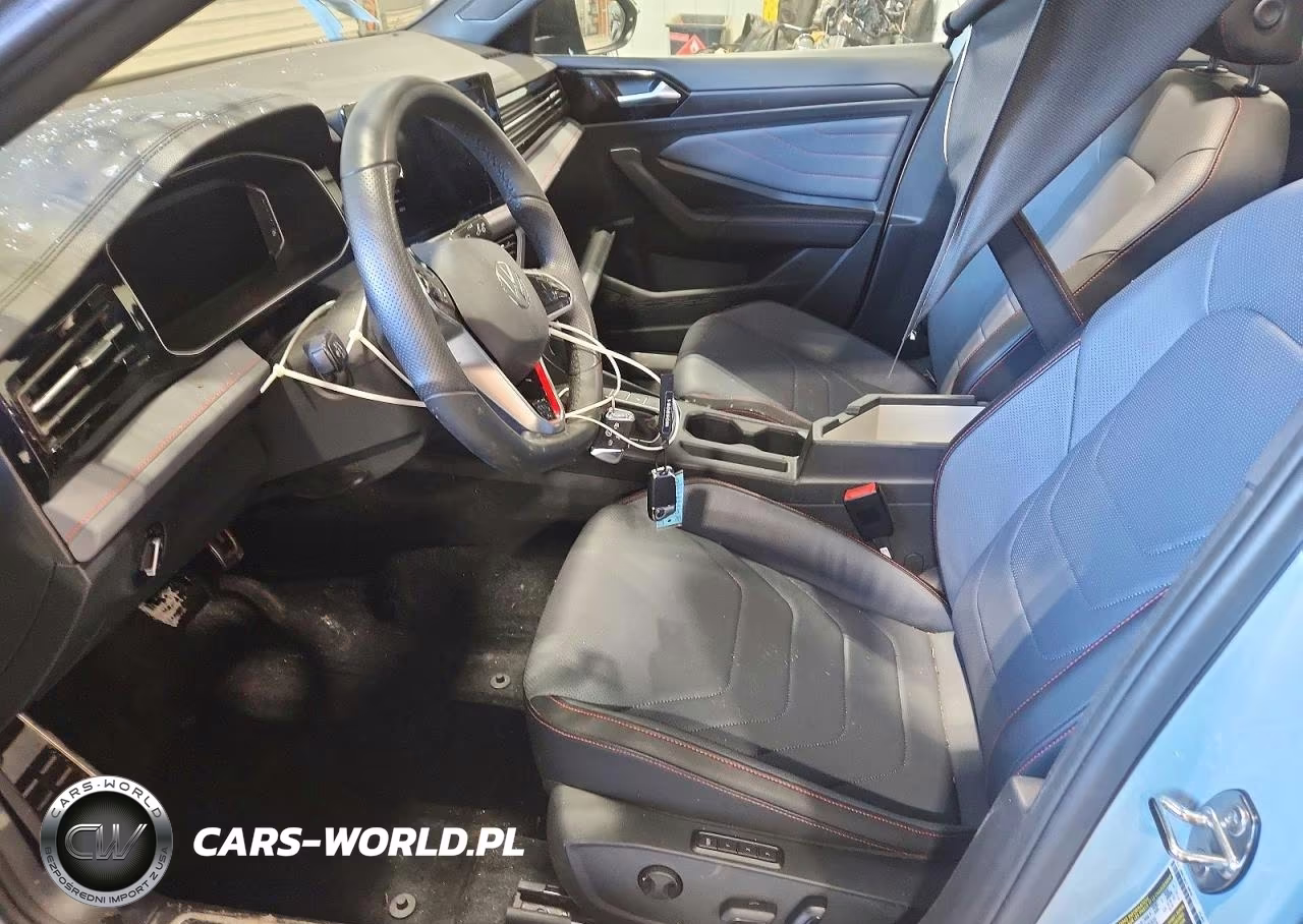 2025 Volkswagen Jetta Gli 2.0T Autobahn VIN:3VW2T7BU3SM069061 - 7