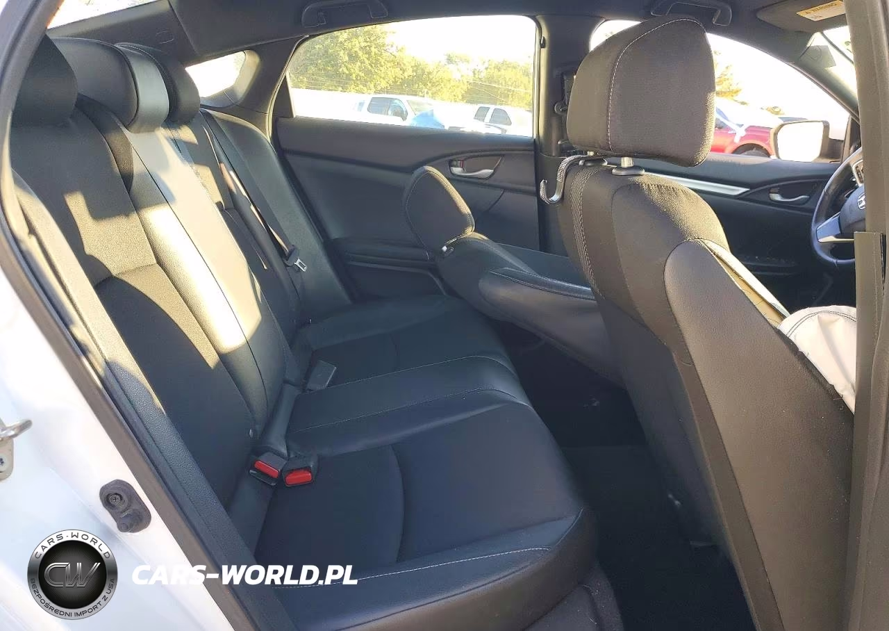2019 Honda Civic Sport VIN:2HGFC2F81KH596973 - 10