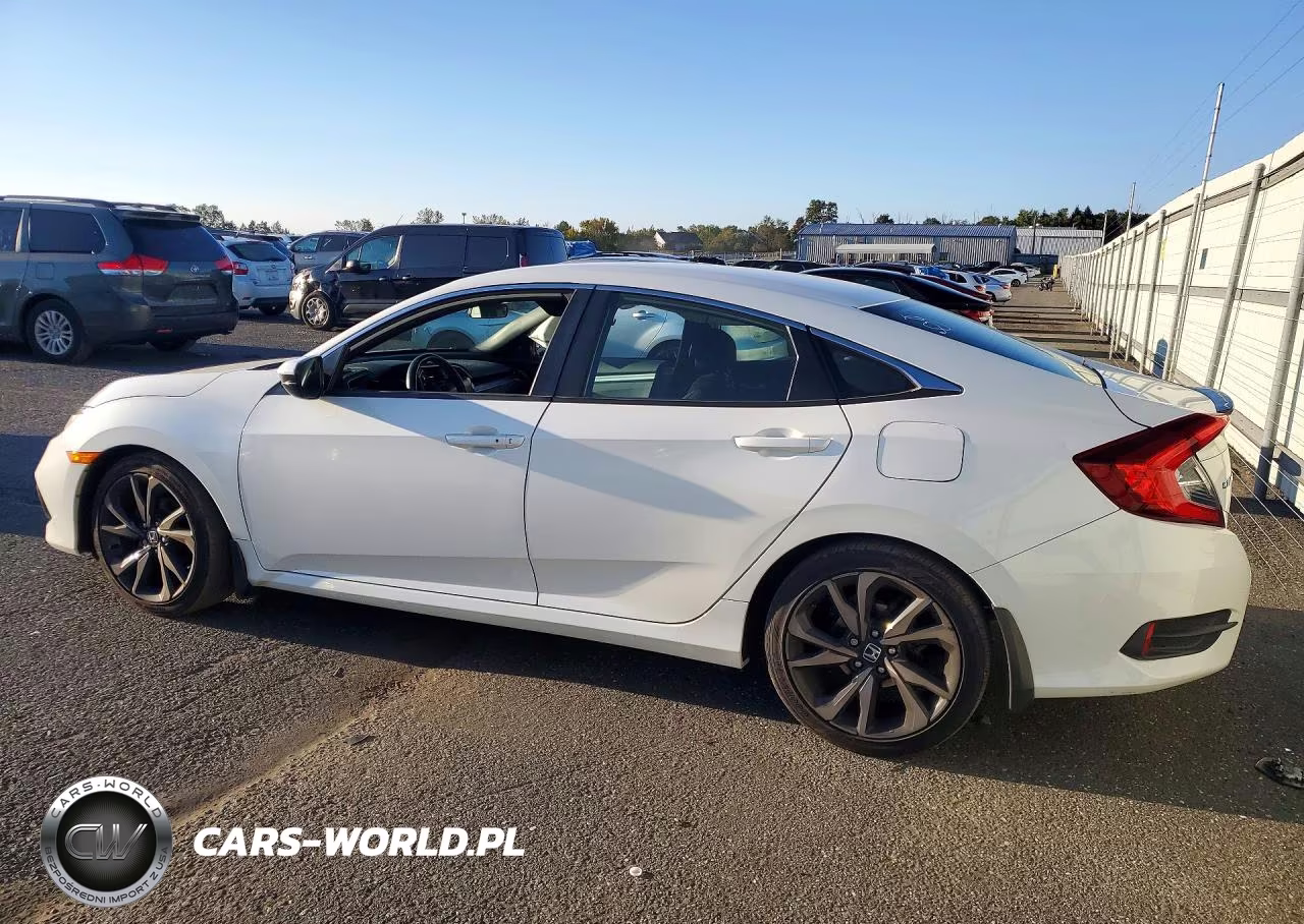 2019 Honda Civic Sport VIN:2HGFC2F81KH596973 - 2